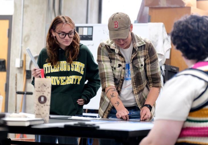 Around Campus Advanced Stage Light Design