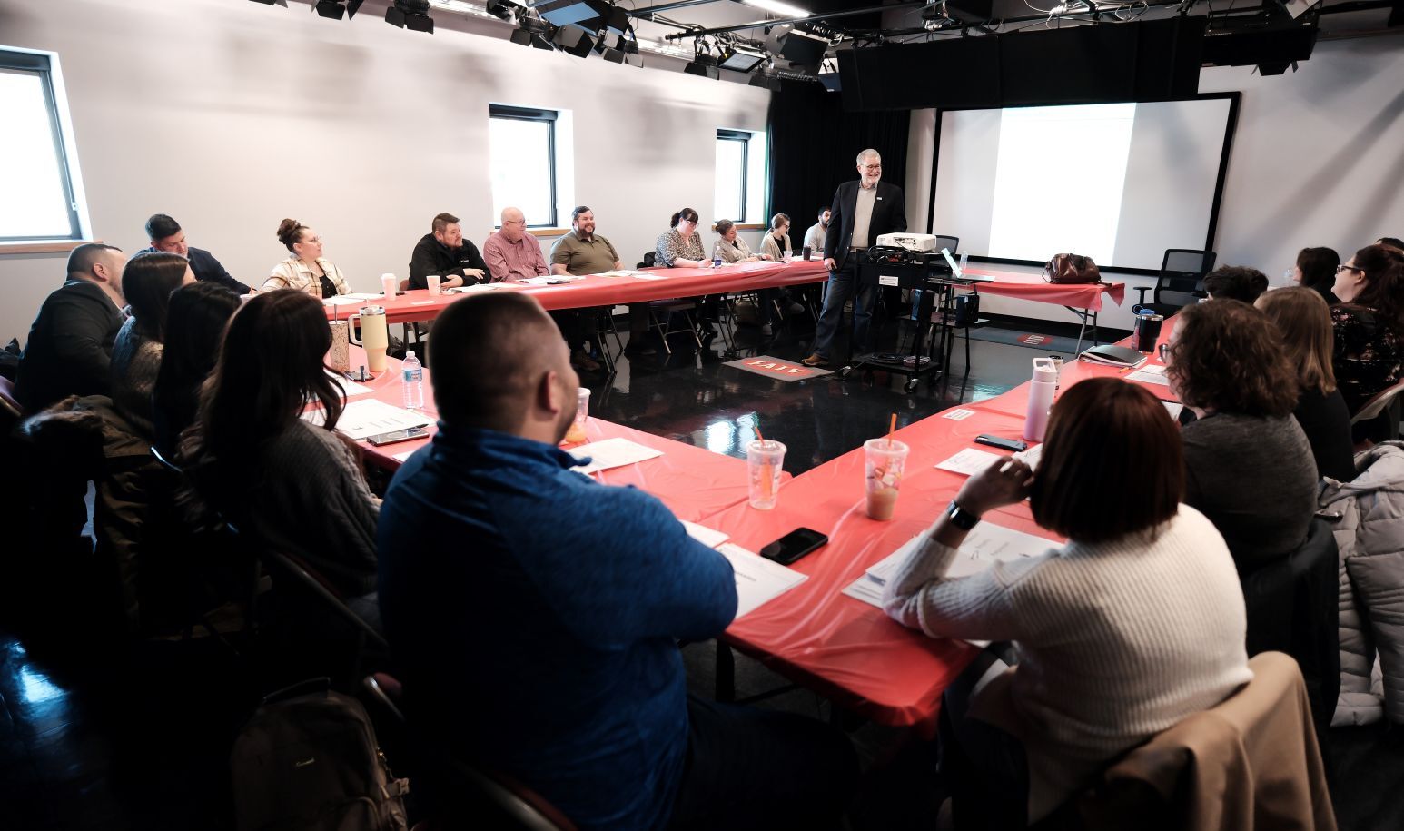 Business Department Chair Lectures at Community Leadership Institute