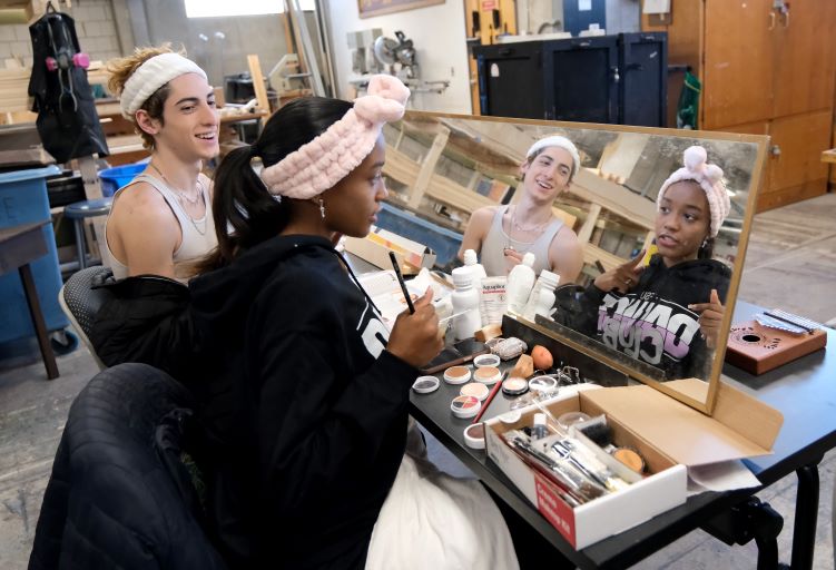 Around Campus - Theatrical Stage Make-Up