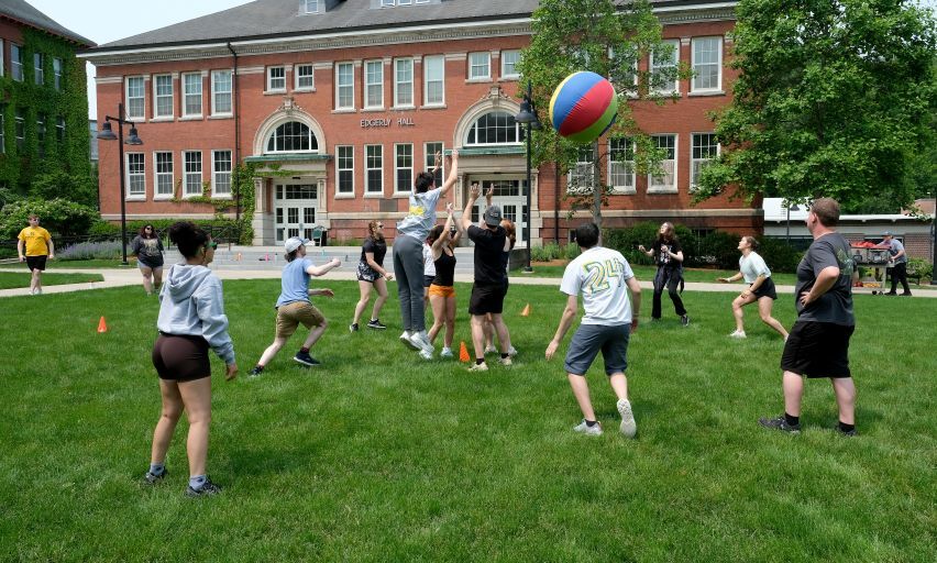 Summer Orientation Leaders - Omnikin Ball