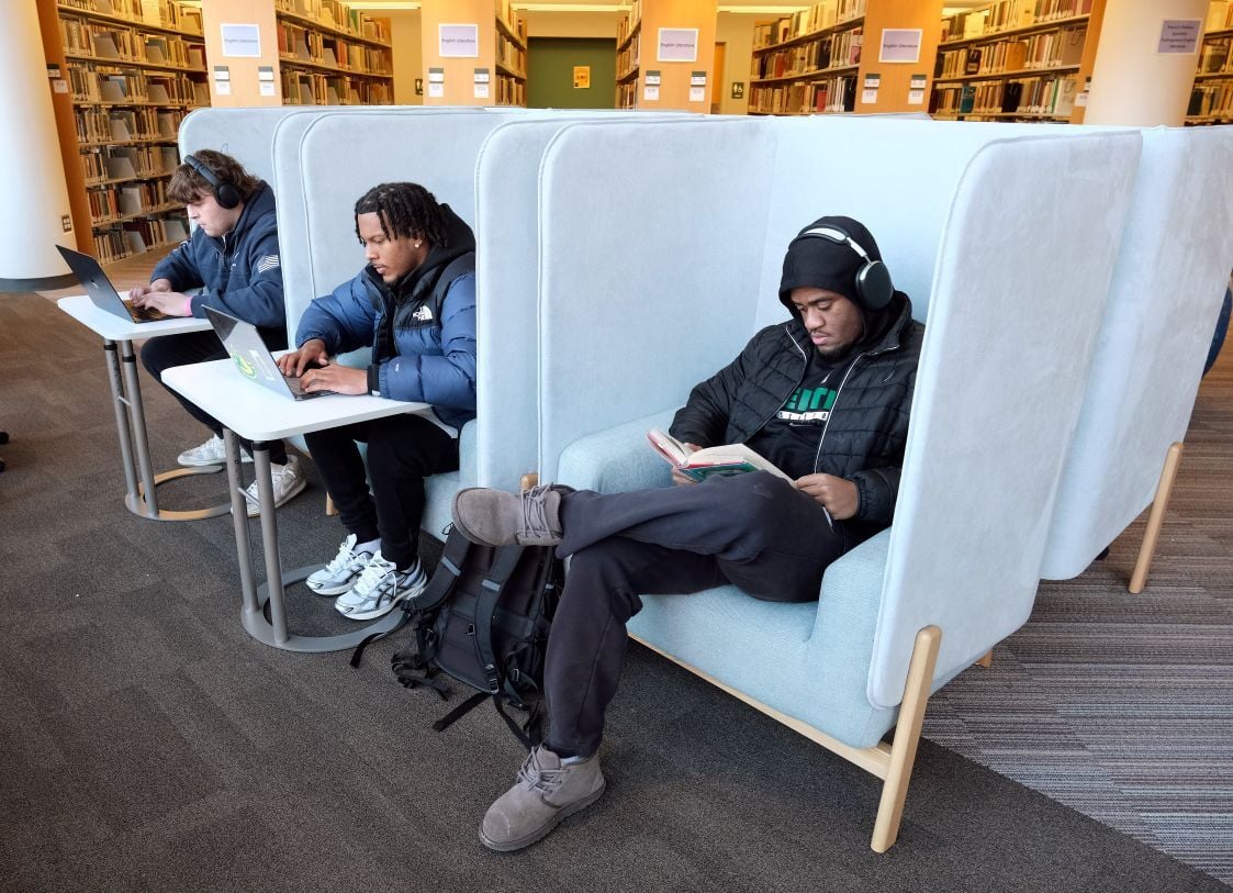 Amelia V. Gallucci-Cirio Library Hosts&nbsp;New Furniture Open House