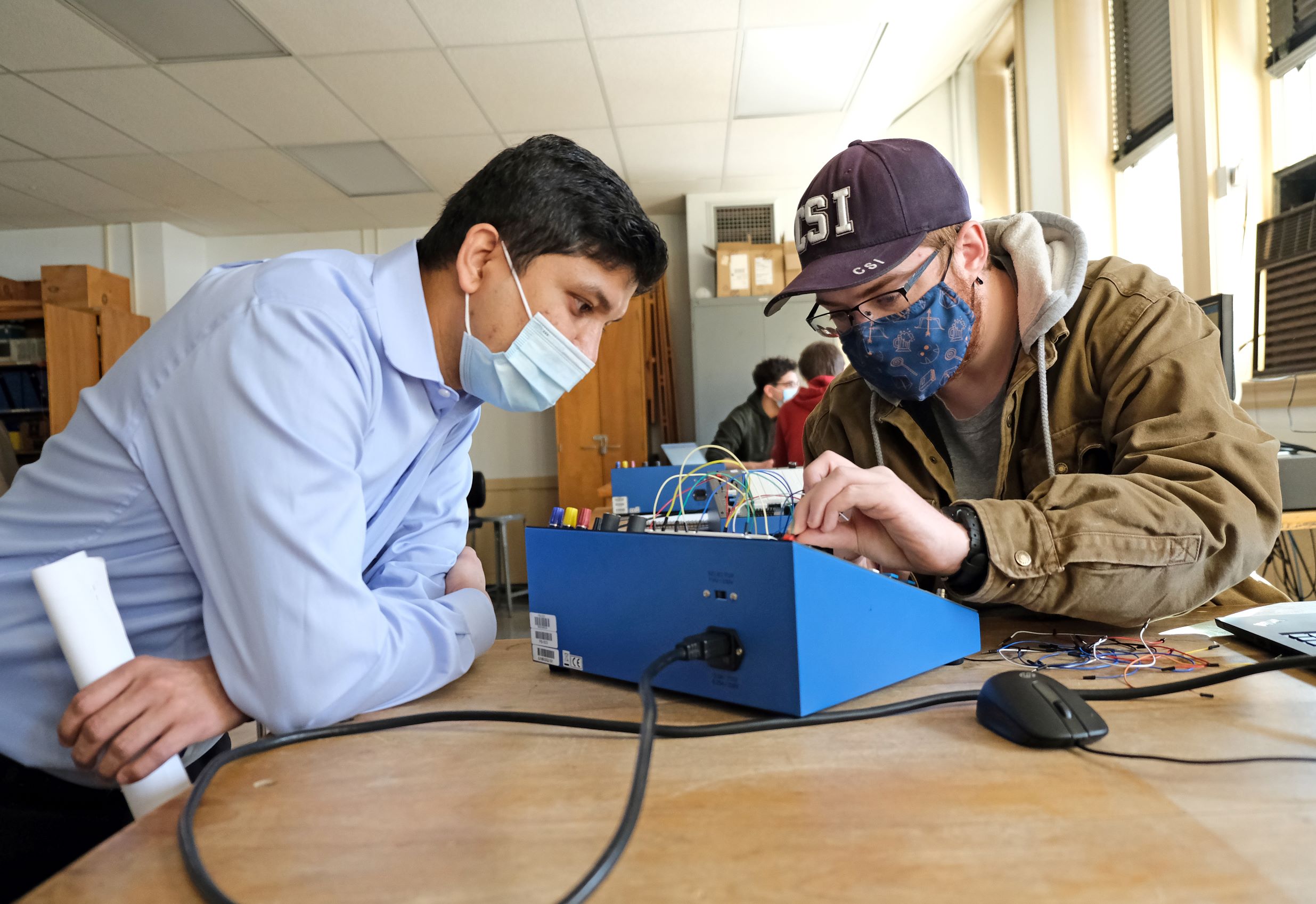 Around Campus - Digital Electronics Lab