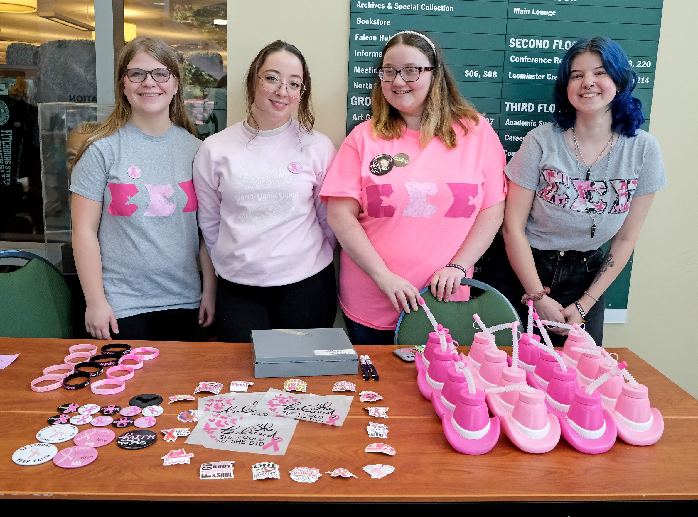 Sigma Sigma Sigma Celebrate Pink Day