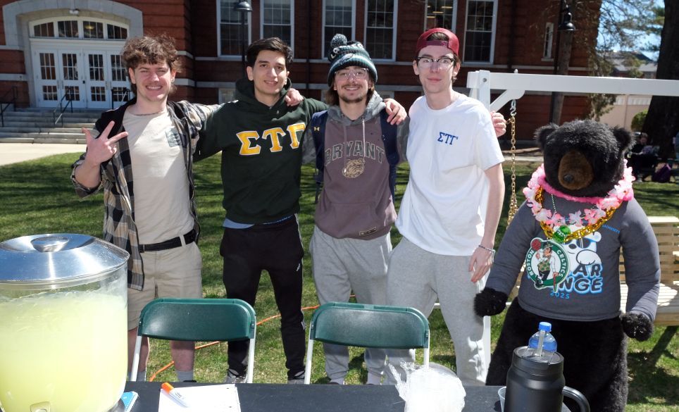 Greek Life: Sigma Tau Gamma - Lemonade on the Quad