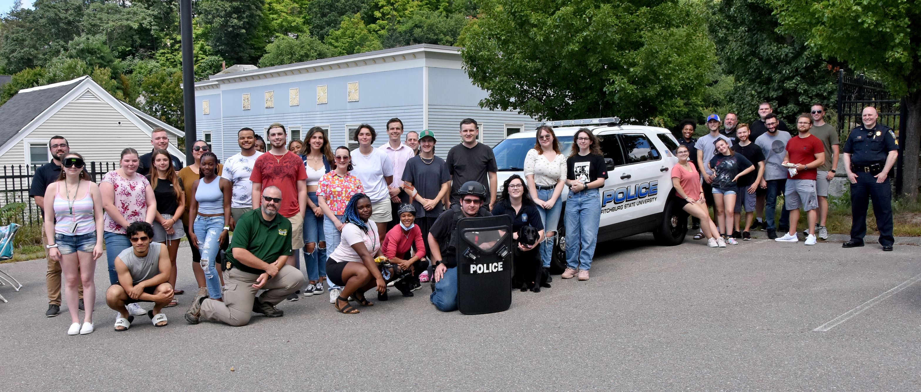 Resident Assistants Tour University Police Department