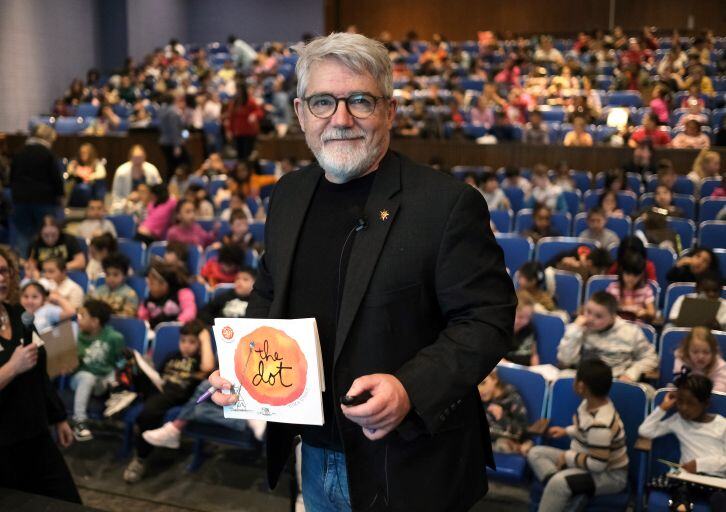 Best-selling Author and Illustrator Peter H. Reynolds, a 1983 Alumnus On Campus