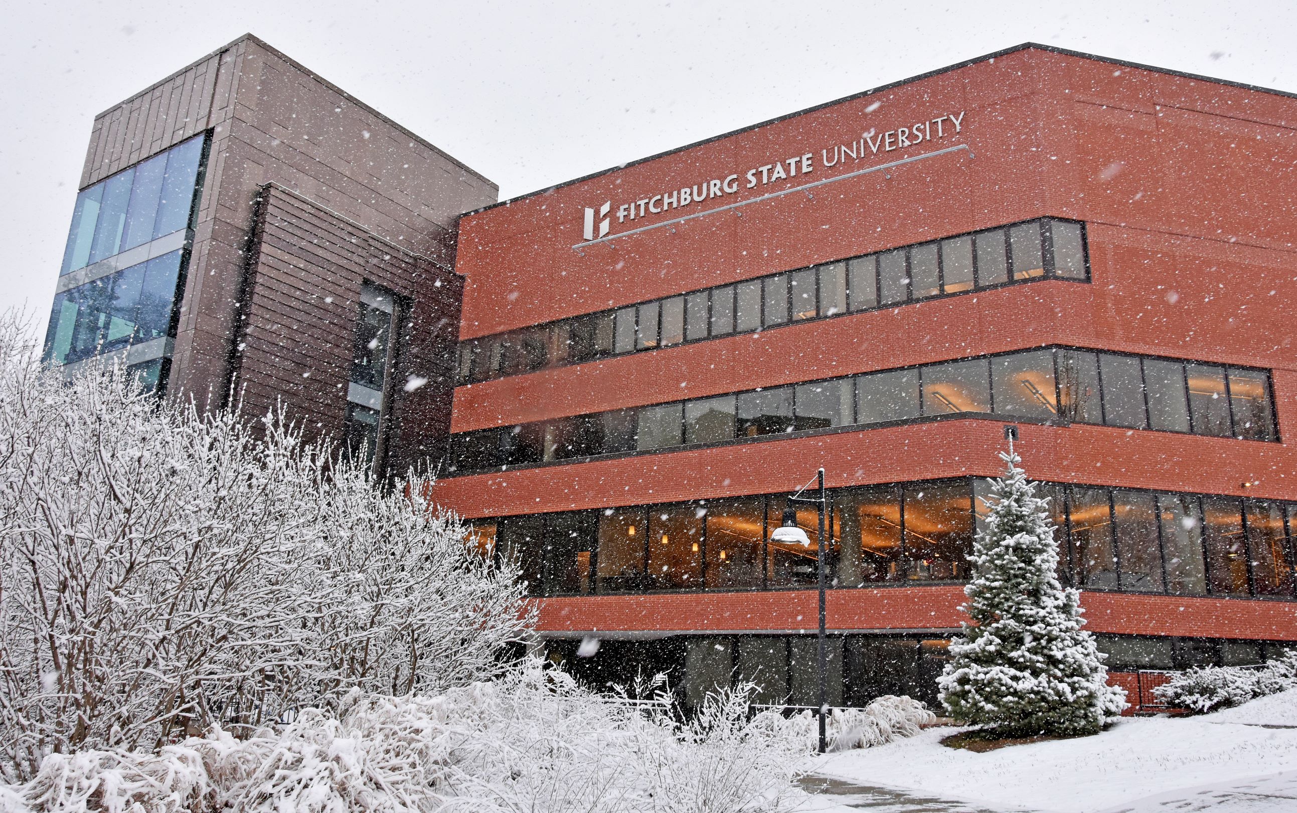 February Snow Makes Campus a Winter Wonderland