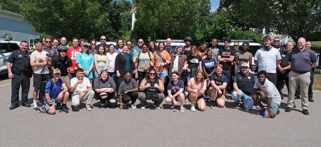 Resident Assistants Tour University Police Department