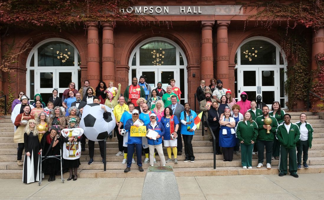 Golden Pumpkin Costume Contest 2025